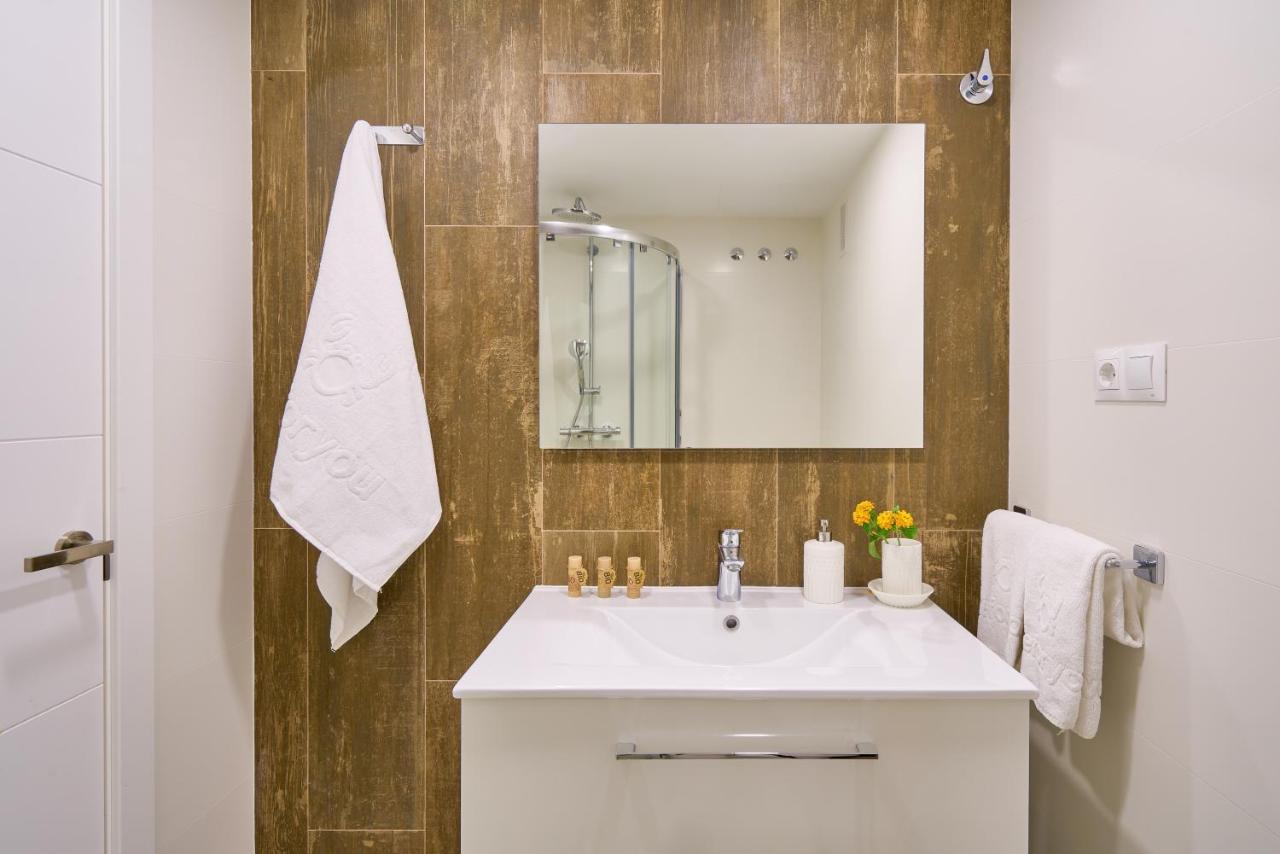 Weforyou Ola Puerto Marina Apartment เบนัลมาเดนา ภายนอก รูปภาพ