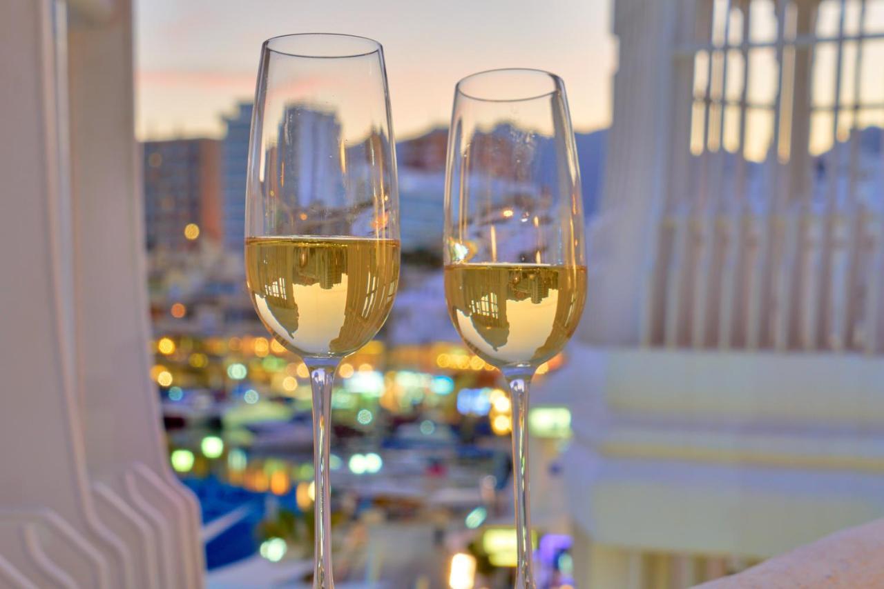 Weforyou Ola Puerto Marina Apartment เบนัลมาเดนา ภายนอก รูปภาพ